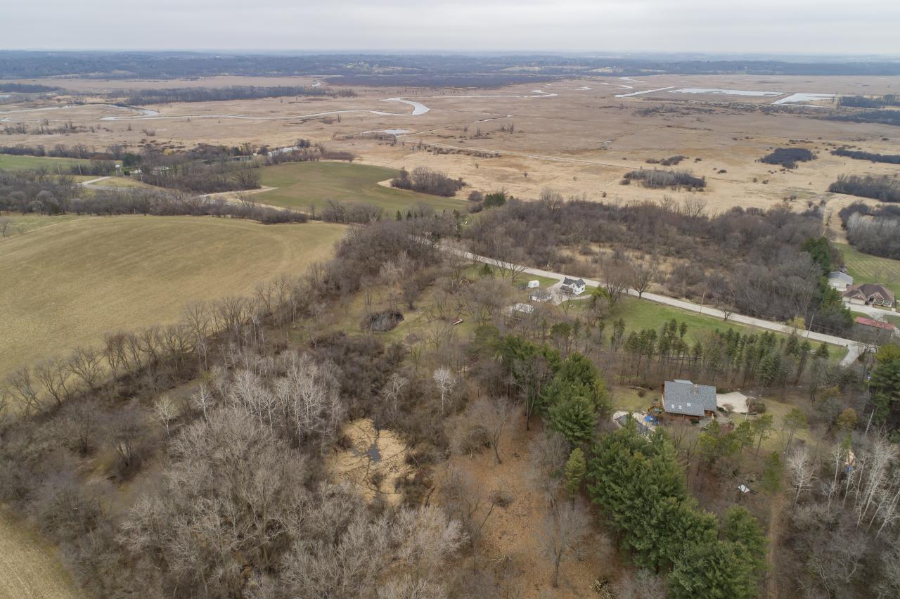 S66W28320 River Rd, Mukwonago, WI 53189
