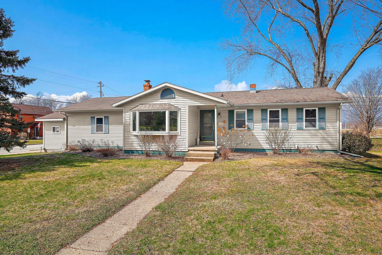 6022 Robil Ct, La Crosse, WI 54601