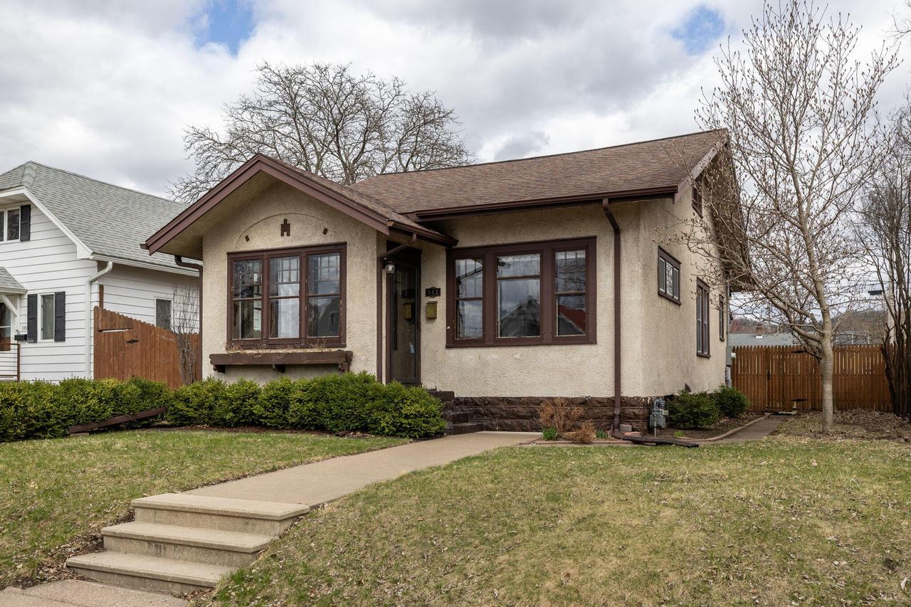 343 23rd St, La Crosse, WI 54601