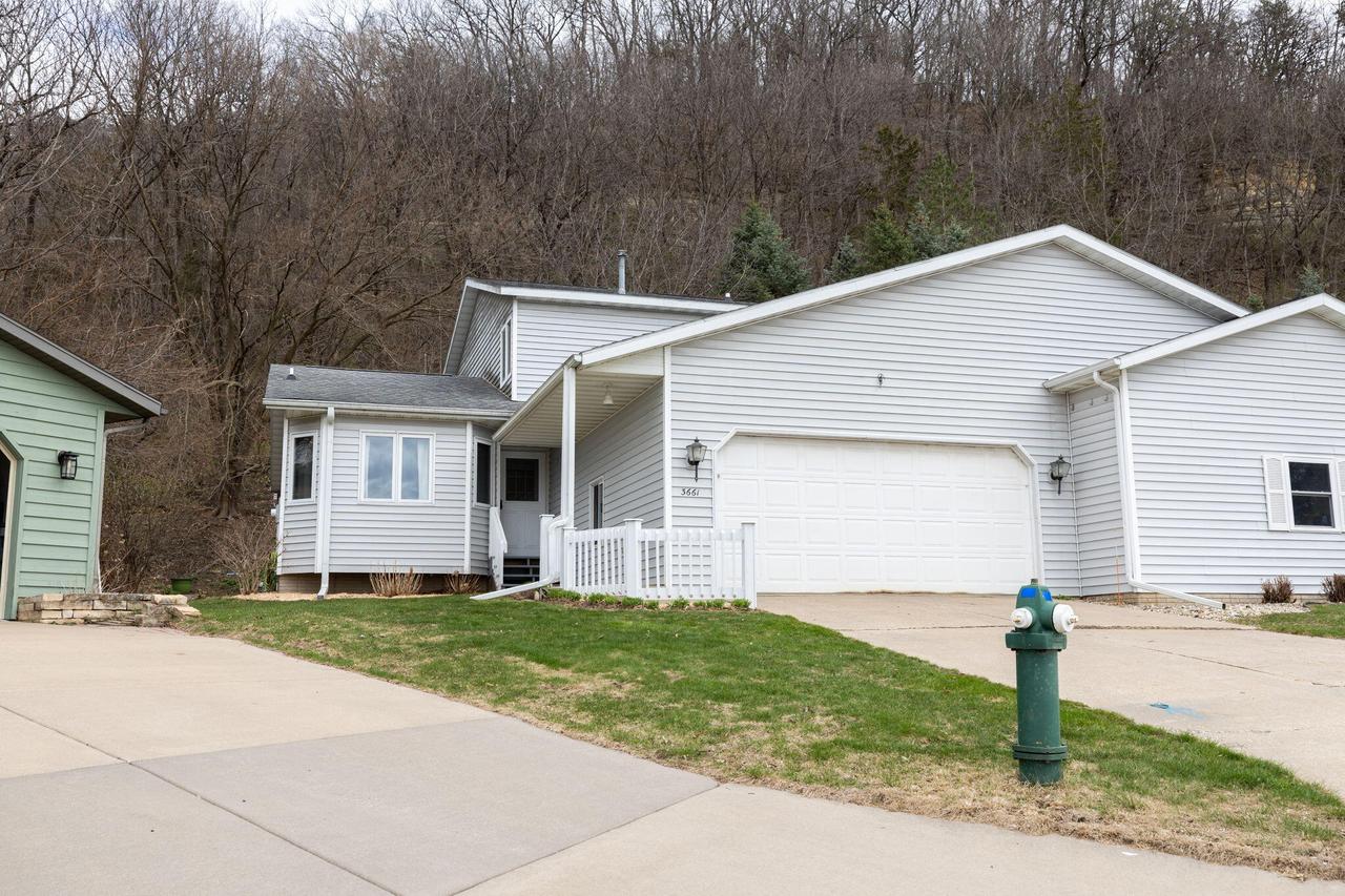 3661 Bentwood Pl, La Crosse, WI 54601