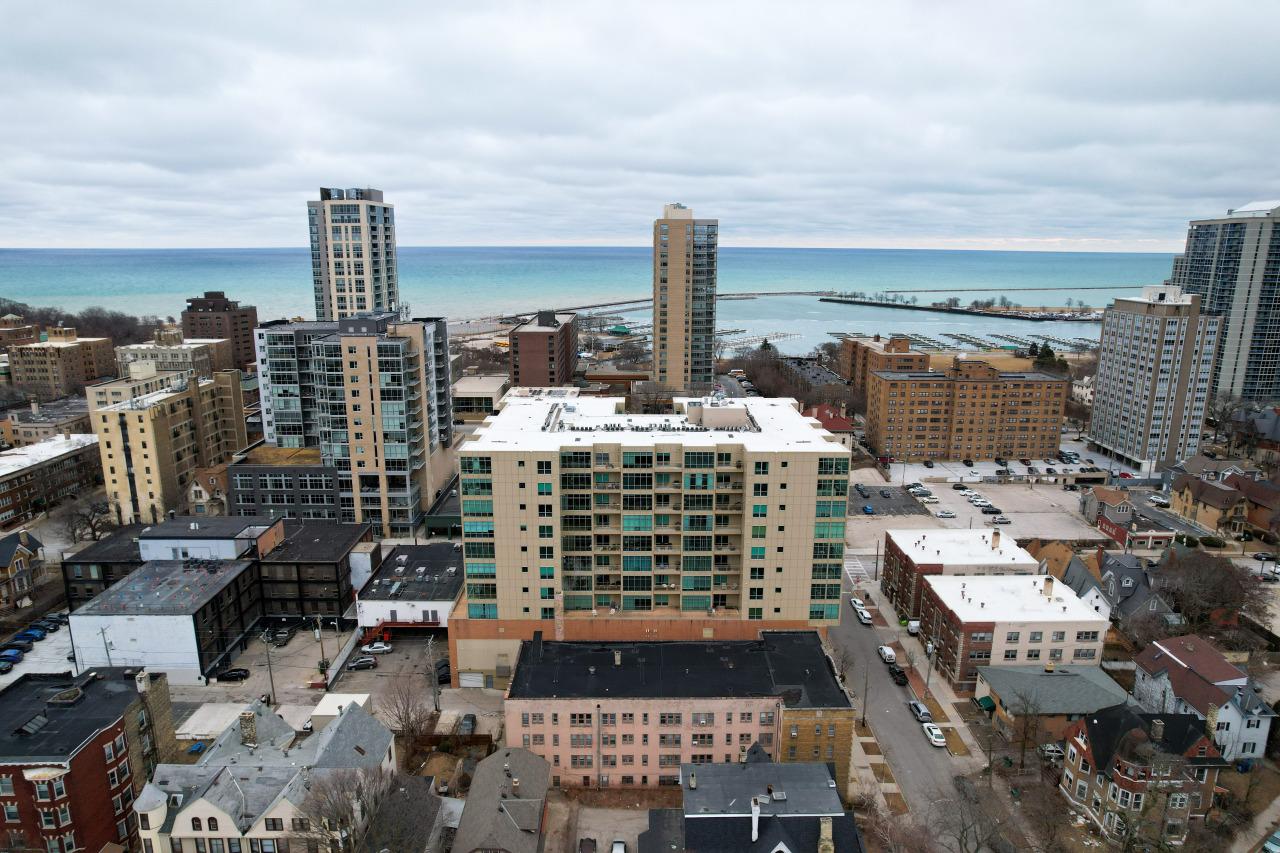 1550 E Royall Pl #1002, Milwaukee, WI 53202
