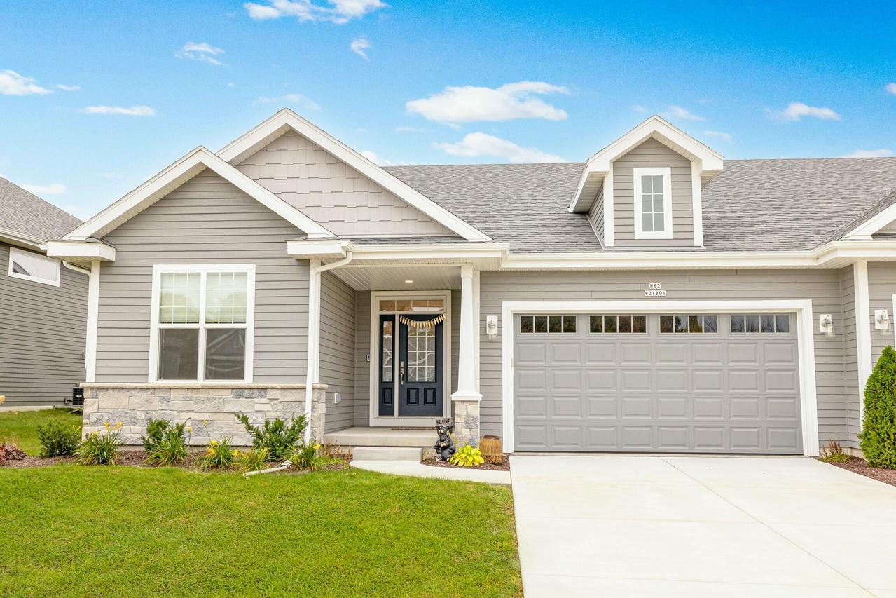 N62W21801 Augusta Pkwy, Menomonee Falls, WI 53051