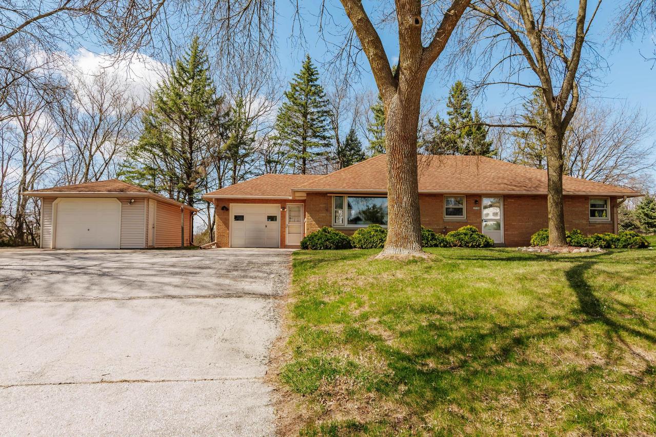 17150 W National Ave, New Berlin, WI 53151