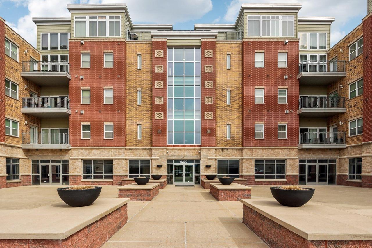 6330 W Greenfield Ave #310, West Allis, WI 53214