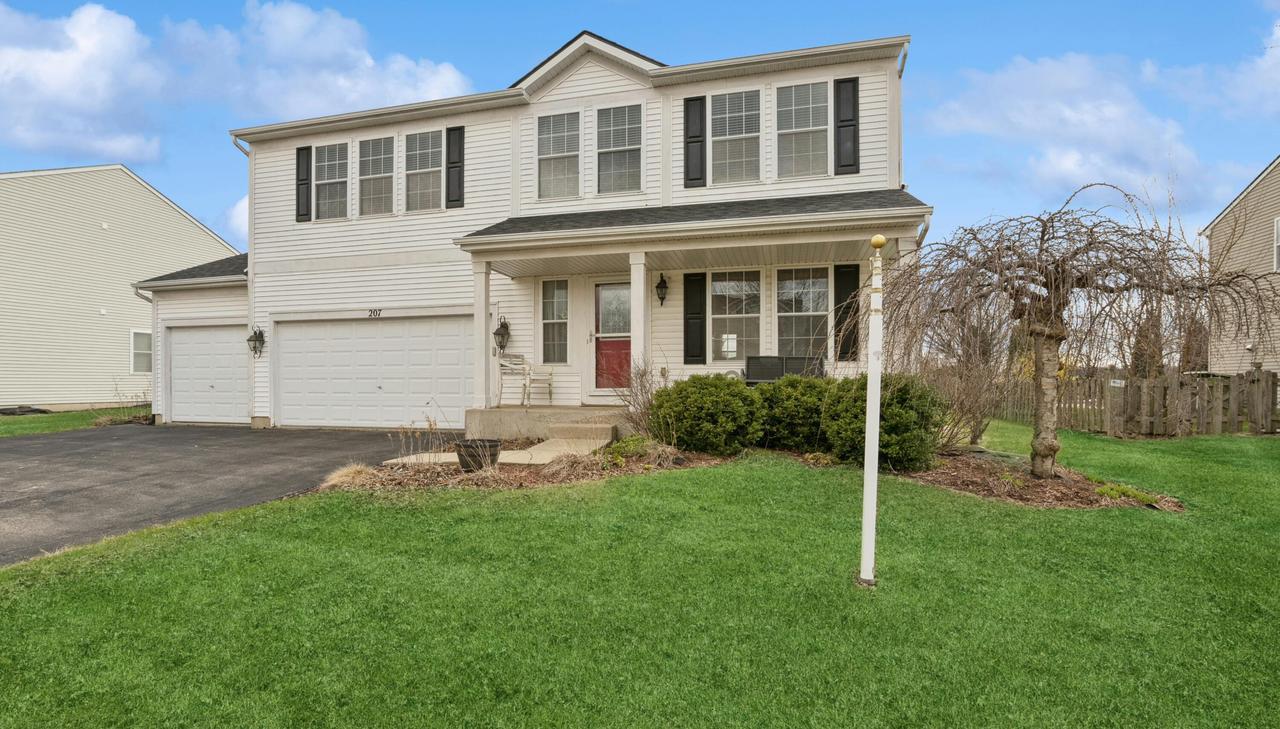 207 W Davenport St, Elkhorn, WI 53121