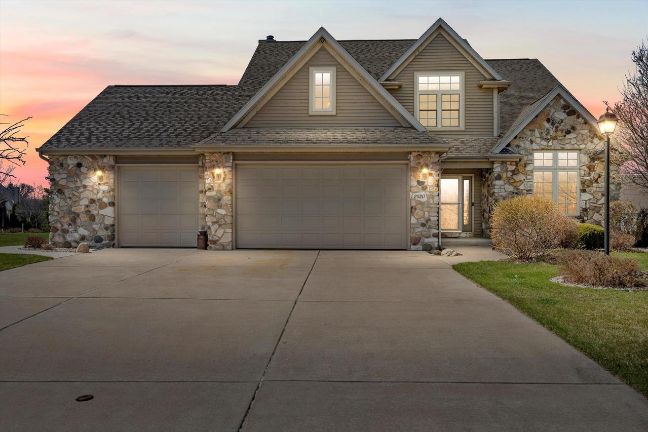 2520 Penbrook Dr, Mount Pleasant, WI 53406