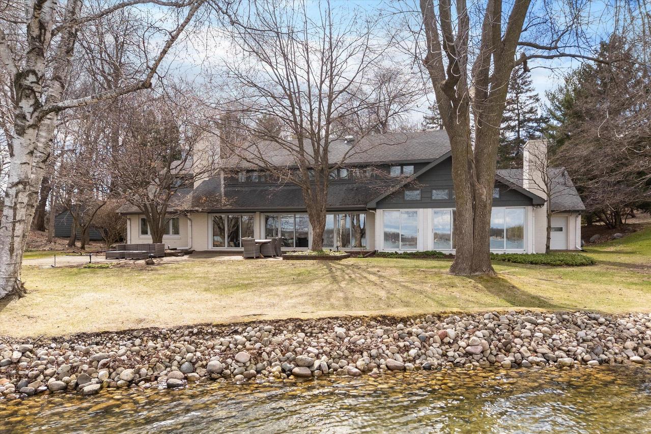 6014 N State Road 83 -, Chenequa, WI 53029