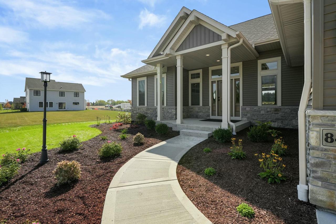 8437 Creek View, Mount Pleasant, WI 53406