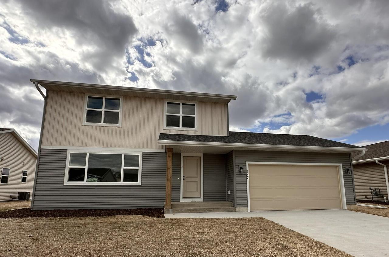 1024 Mcnish Ct, Sheboygan Falls, WI 53085
