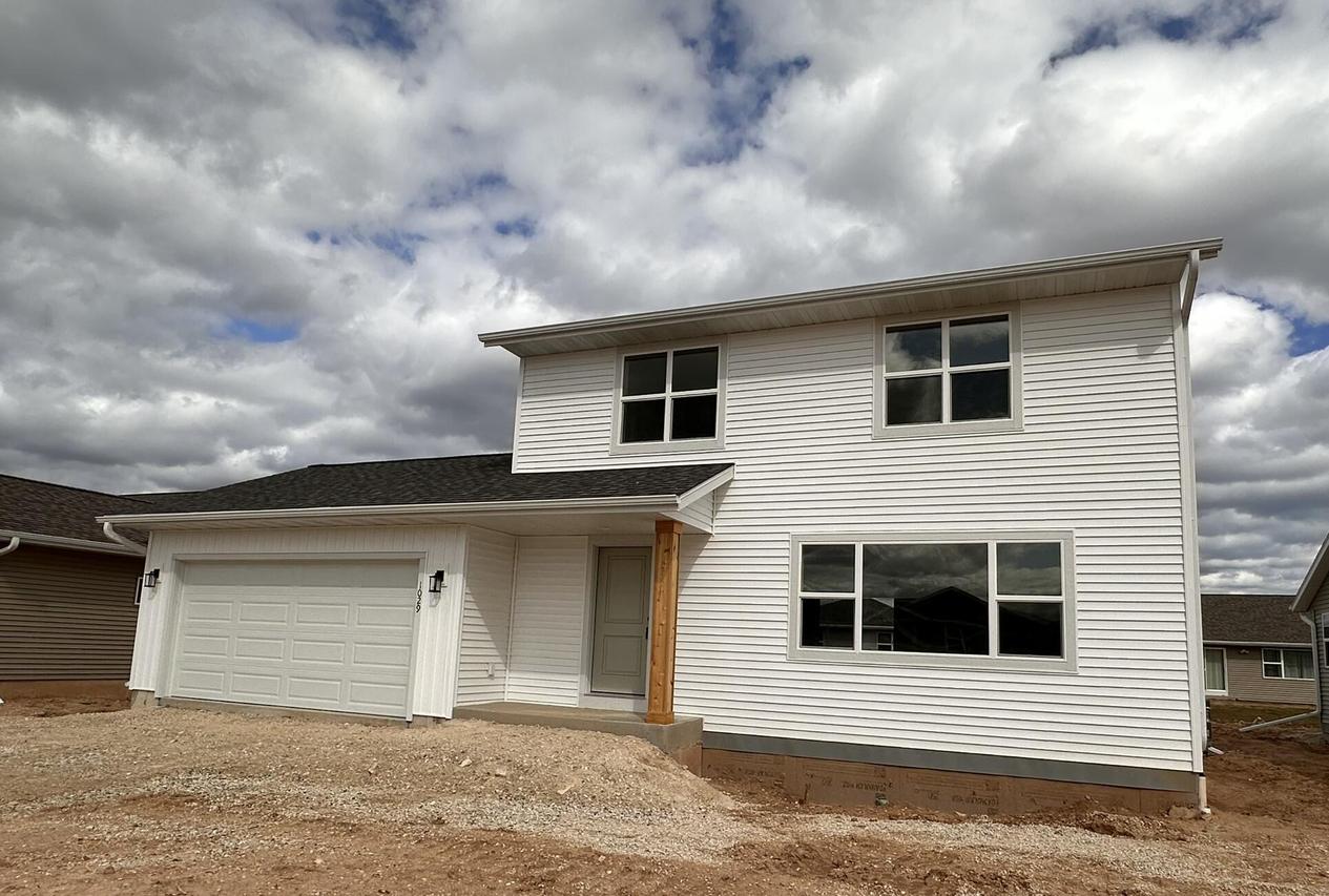 1029 Mcnish Ct, Sheboygan Falls, WI 53085