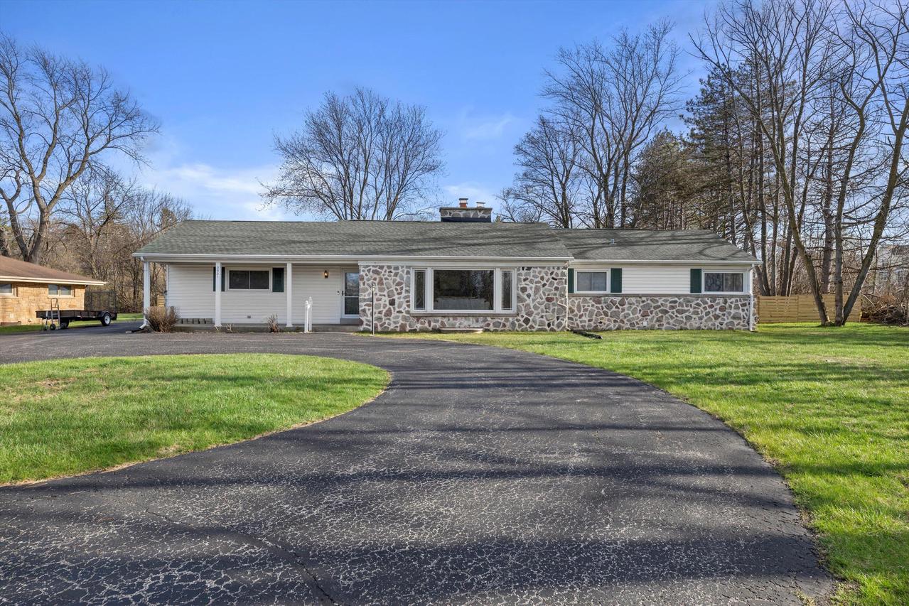 3921 W River Ln, Brown Deer, WI 53209