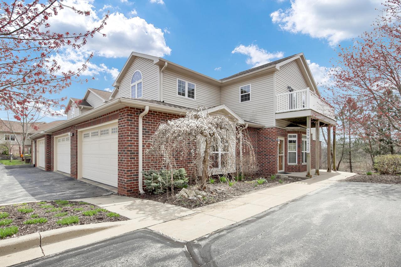 N99W14127 Seven Pines #C, Germantown, WI 53022