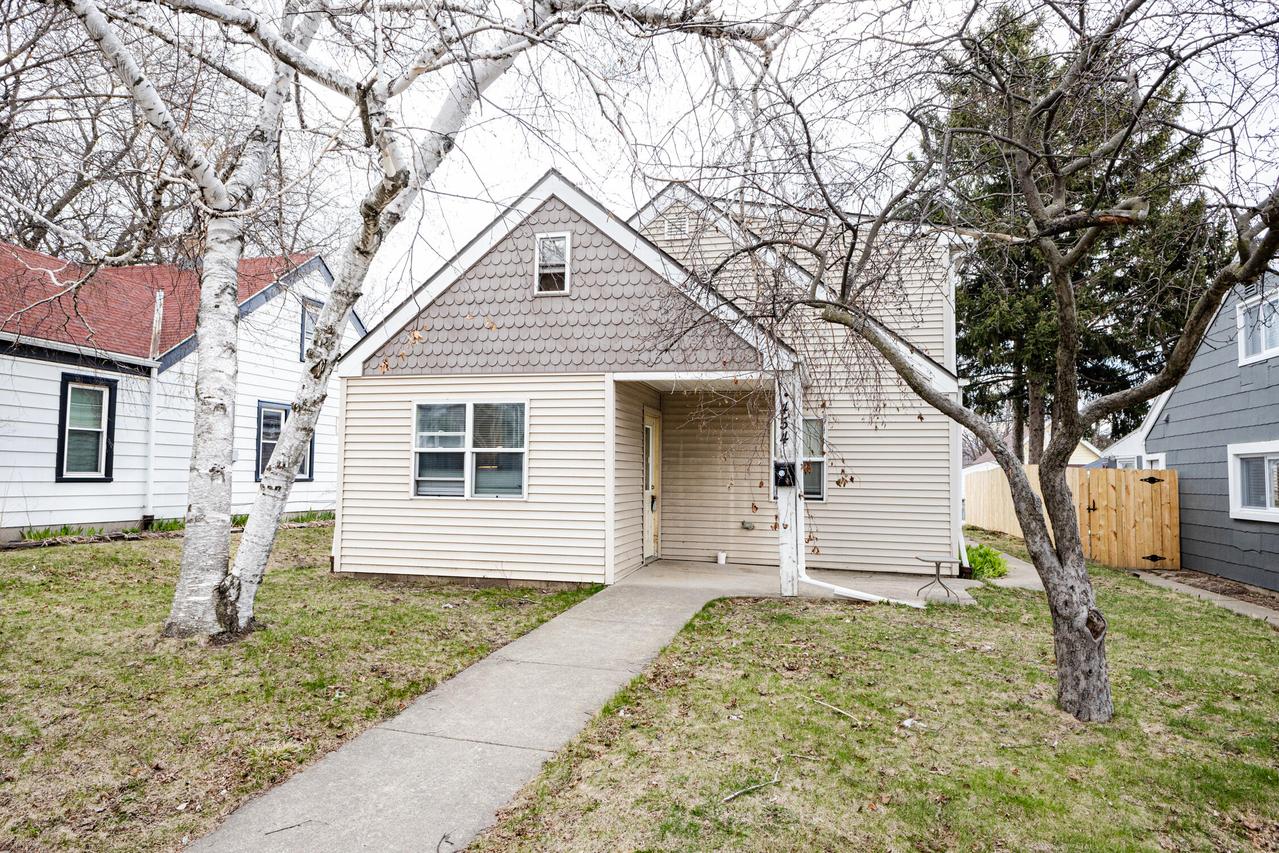454 S 75th St, Milwaukee, WI 53214
