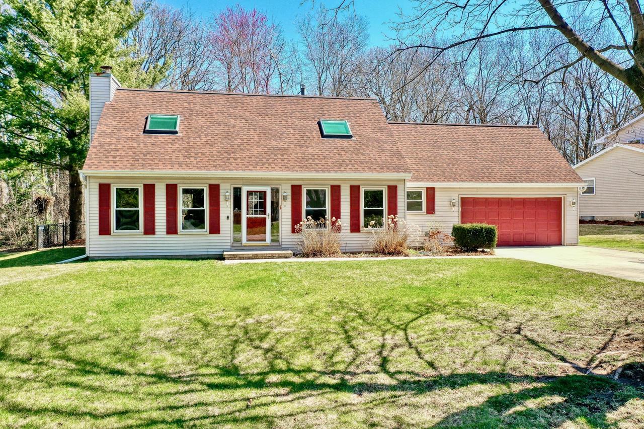 2488 Pinto Trl, Dunn, WI 53558