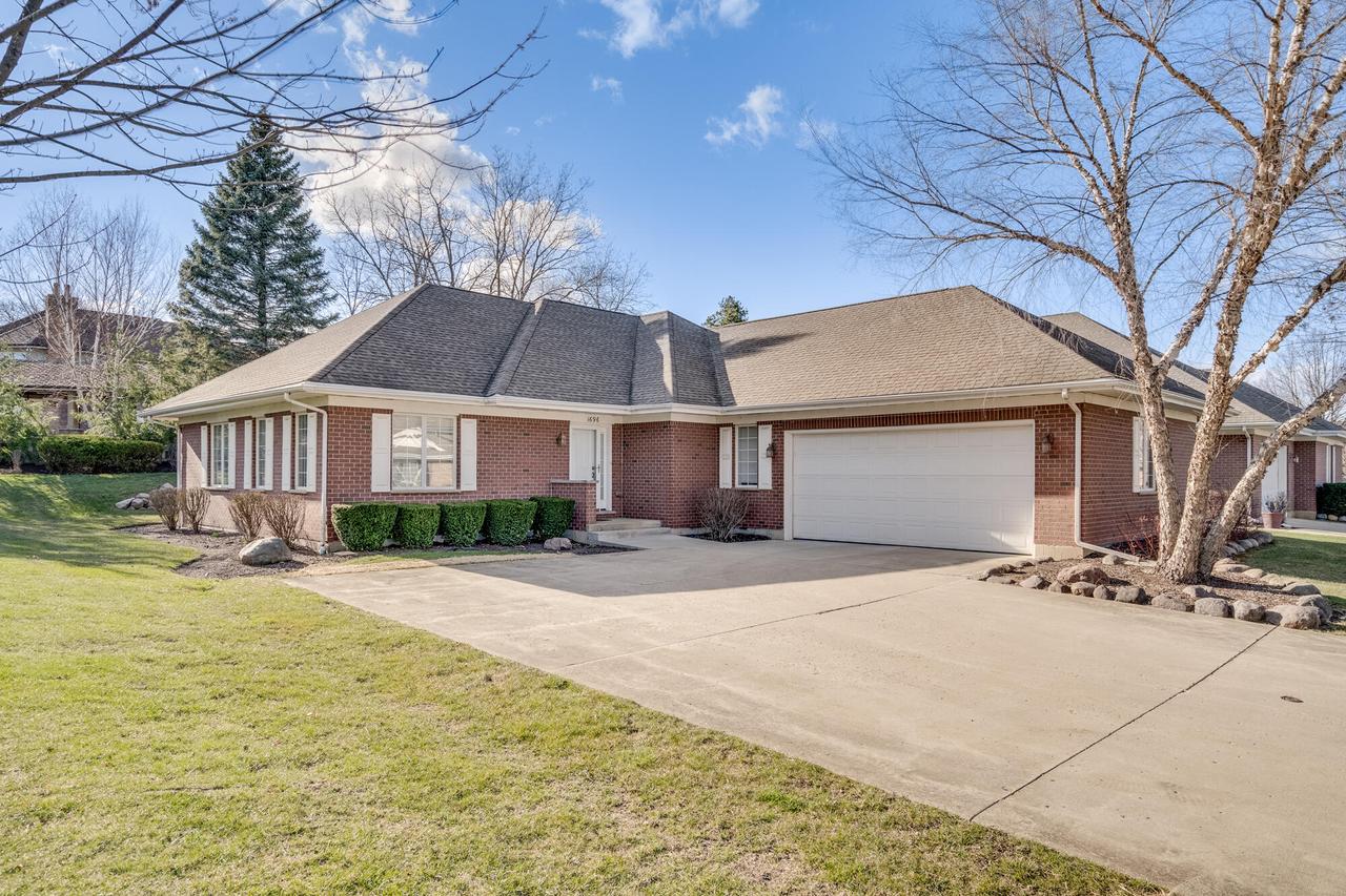 1696 30th Ct, Kenosha, WI 53144