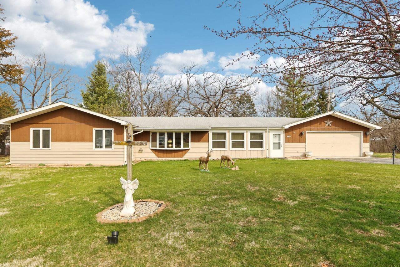 33606 Bohner Dr, Burlington, WI 53105