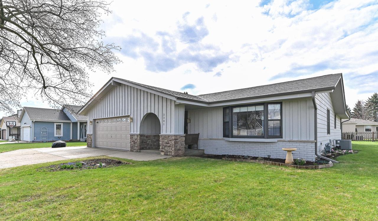 3301 W Bridge St, Greenfield, WI 53221