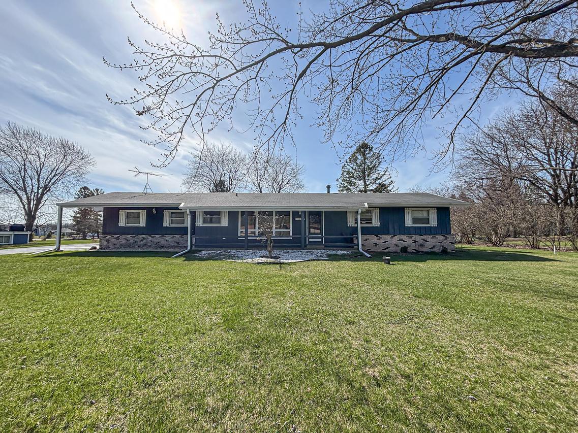 W226N8041 Longview Dr, Lisbon, WI 53089
