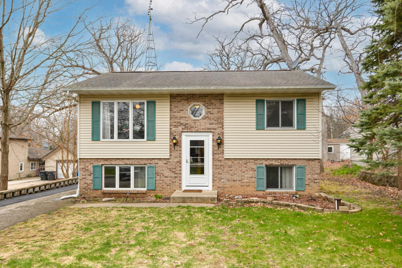 N9189 Hickory St, East Troy, WI 53120