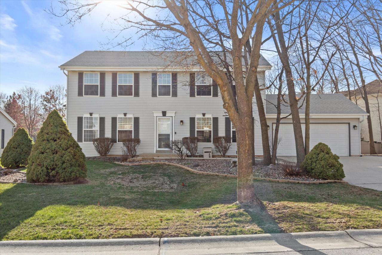 6831 S Dory Dr, Franklin, WI 53132
