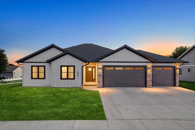 New Construction Homes For Sale This Week That Attend Holmen High School: April 16th to April 22nd