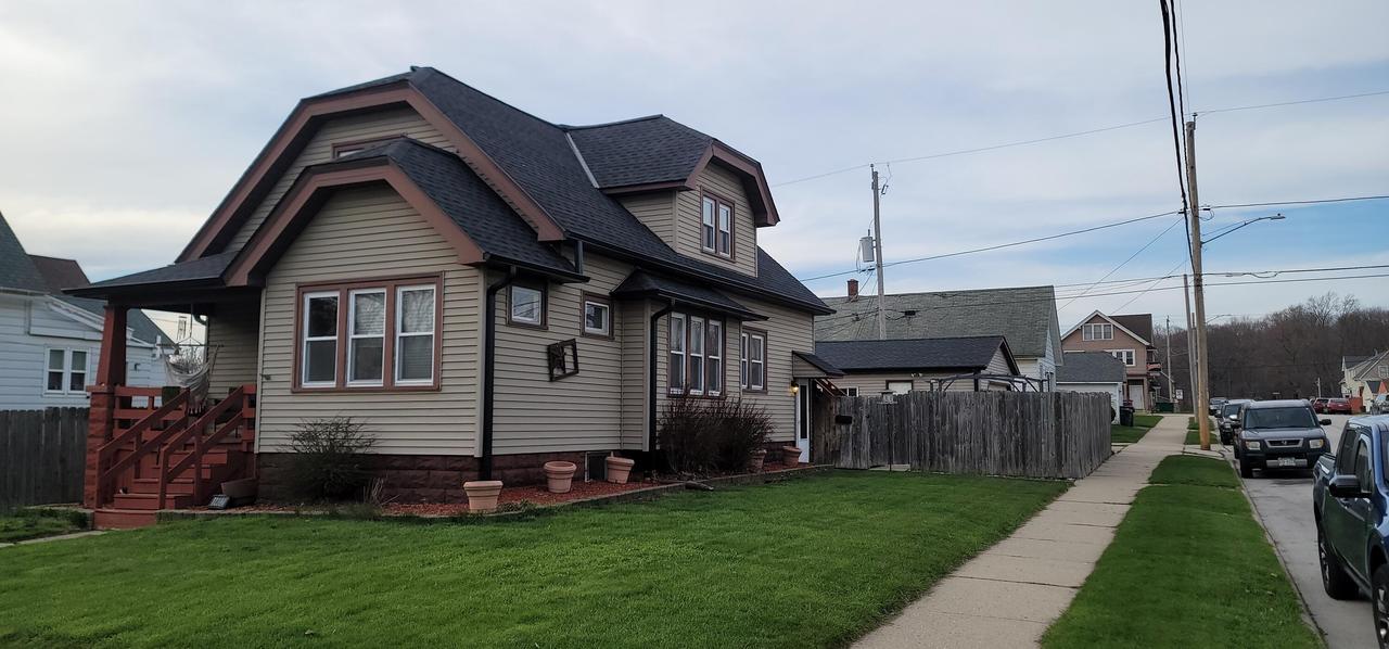 1402 Manitoba Ave, South Milwaukee, WI 53172
