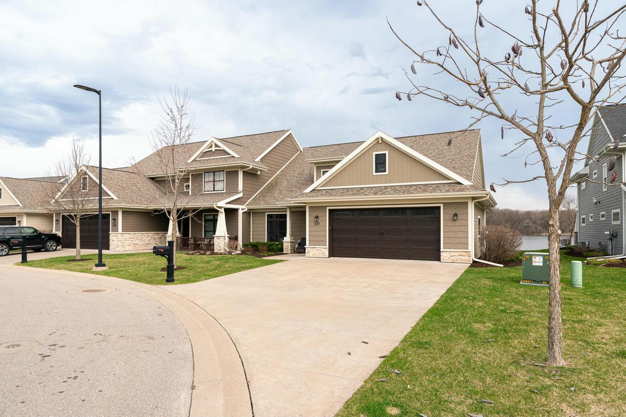 639 Pettibone Pointe Way, La Crosse, WI 54601
