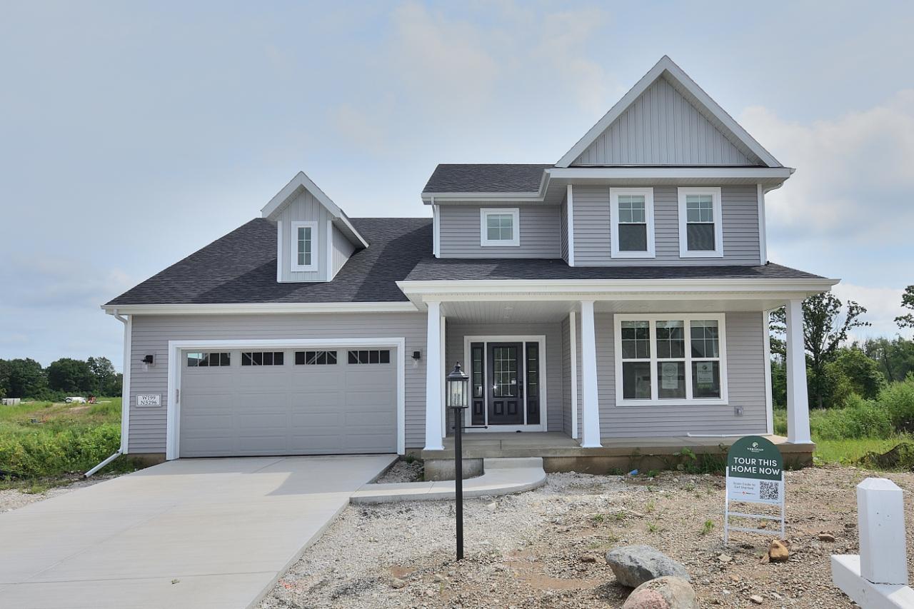W199N5296 Ponderosa Ct, Menomonee Falls, WI 53051