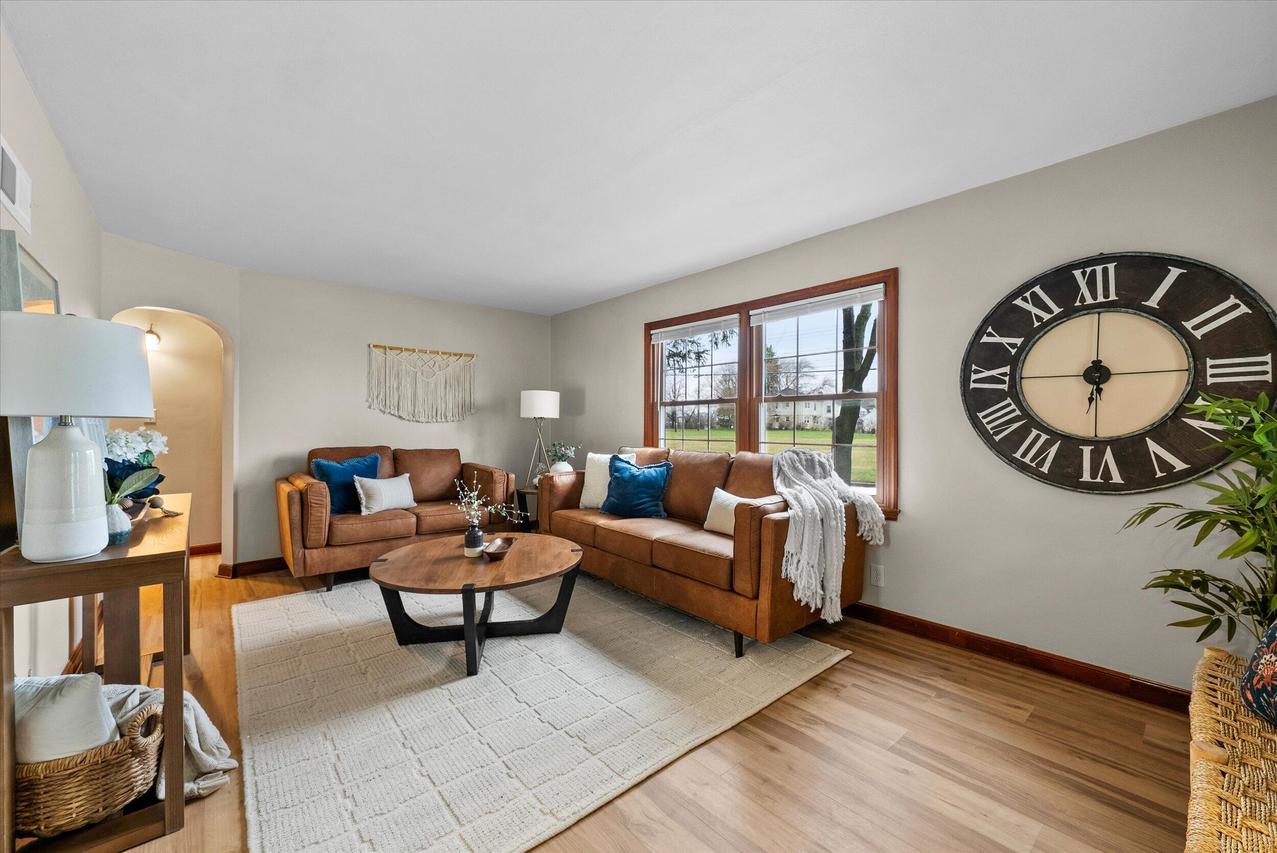 4101 S 2nd St, Milwaukee, WI 53207