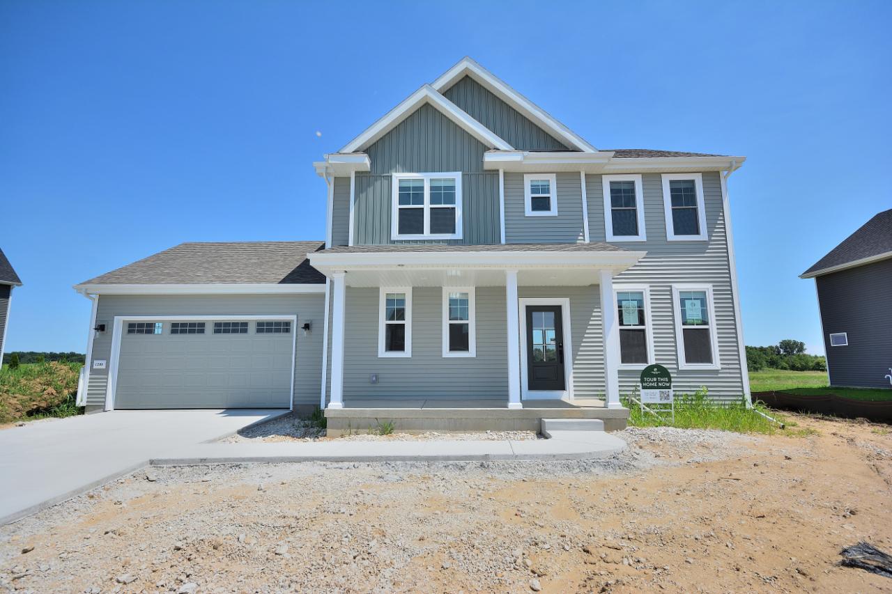 1299 Arrowood Cir, Oconomowoc, WI 53066