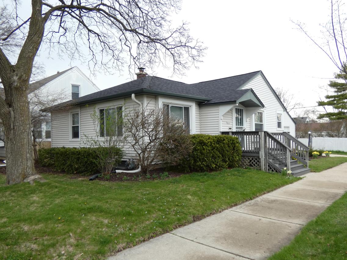 9030 W Concordia Ave, Milwaukee, WI 53222