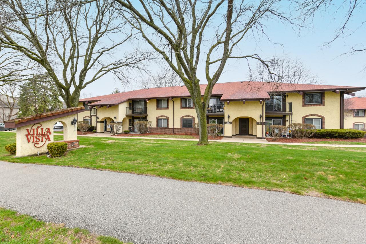 N82W13506 Fond Du Lac Ave #A208, Menomonee Falls, WI 53051