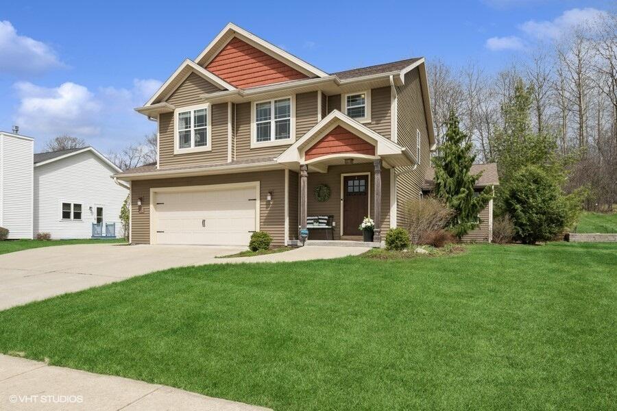 683 N Joshua Ln, Lake Geneva, WI 53147