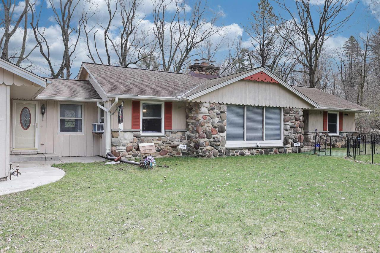 W243S7770 Evergreen Dr, Vernon, WI 53149