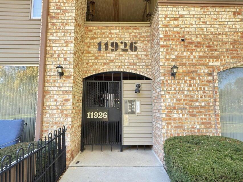 11926 W Mill Rd #7, Milwaukee, WI 53225
