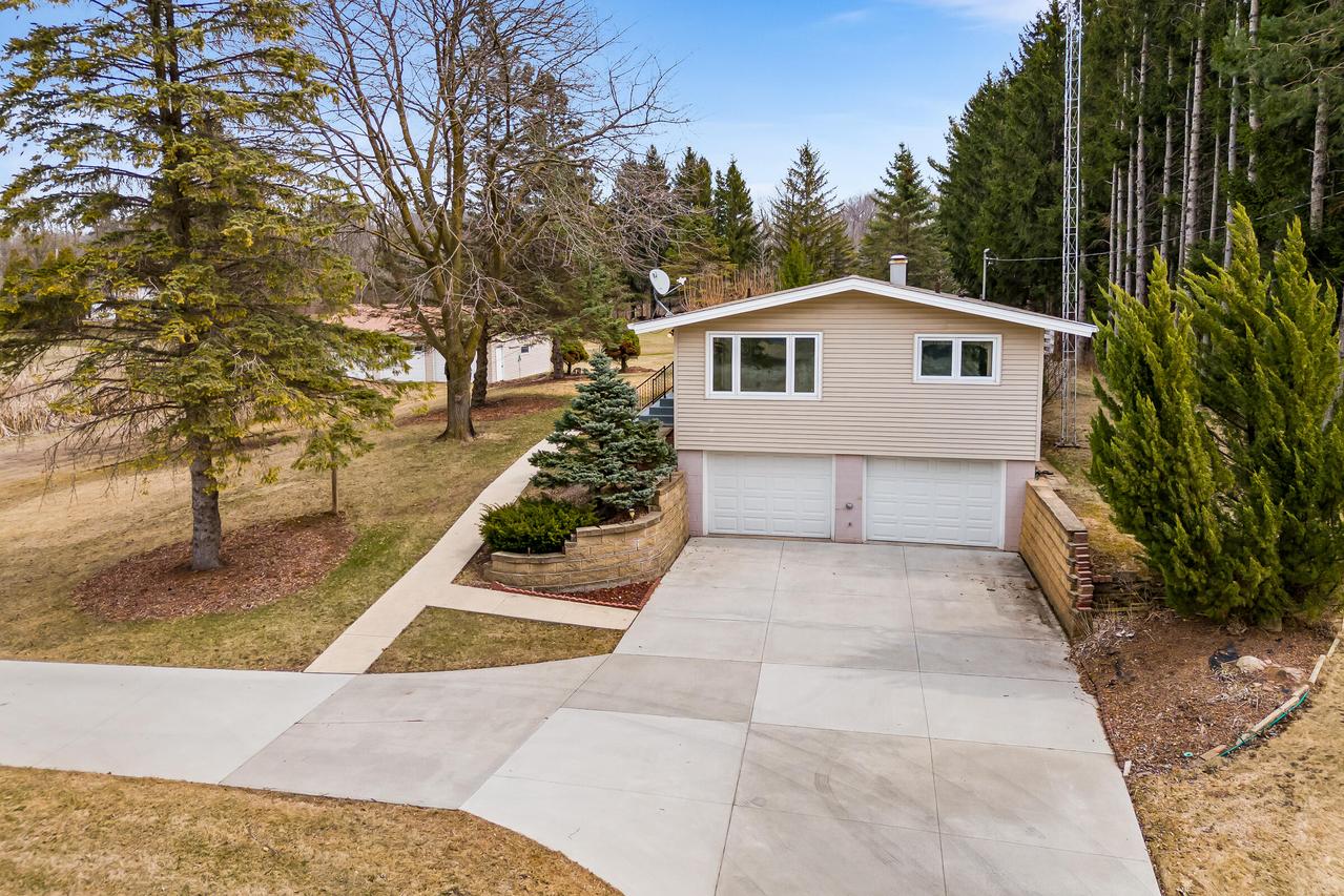 9217 Pigeon Lake, Liberty, WI 54245