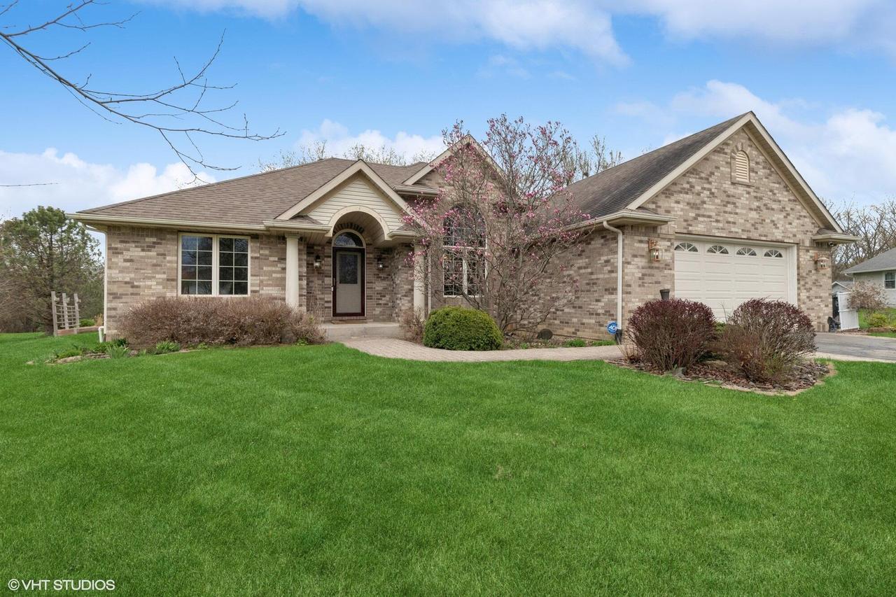 11815 243rd Ave, Salem Lakes, WI 53179