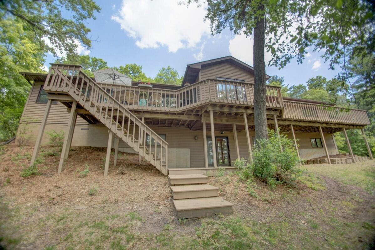 9198 Gardener Ave, Sparta, WI 54656
