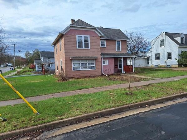 319 E Oak St, Viroqua, WI 54665