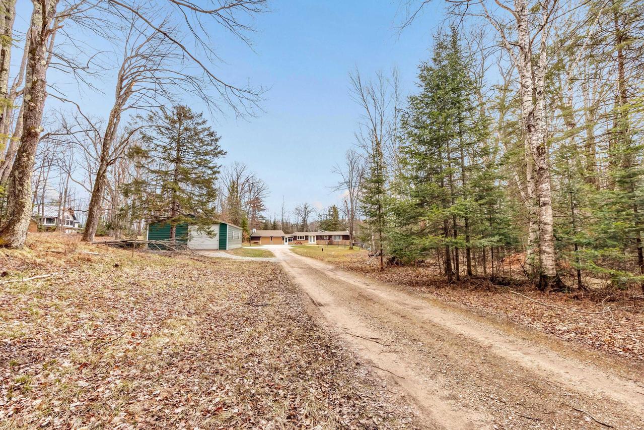 N11598 Kosir Ln, Silver Cliff, WI 54104