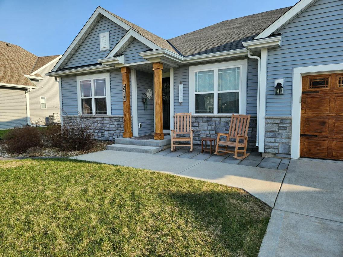 217 Countryside Dr, Slinger, WI 53086