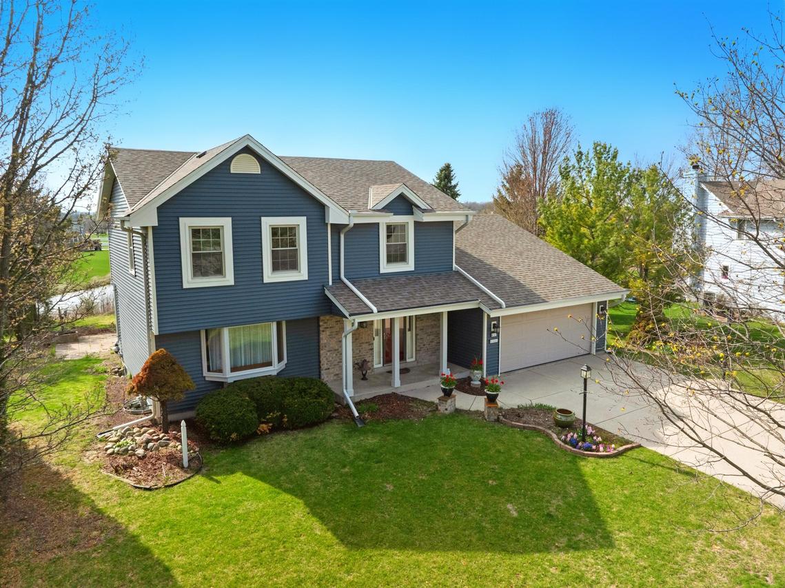 W147N10505 Wilson Dr, Germantown, WI 53022