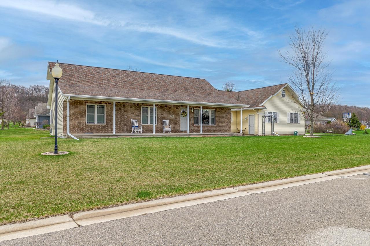 N7305 Zephyrus Dr, Taycheedah, WI 54937