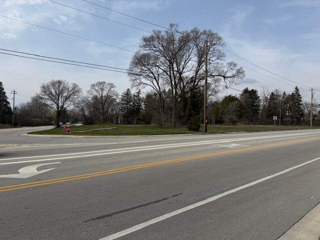 10401 N Cedarburg Rd, Mequon, WI 53092