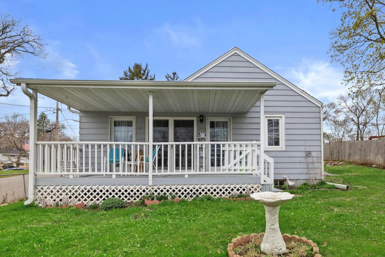 7705 Franklin St, Burlington, WI 53105