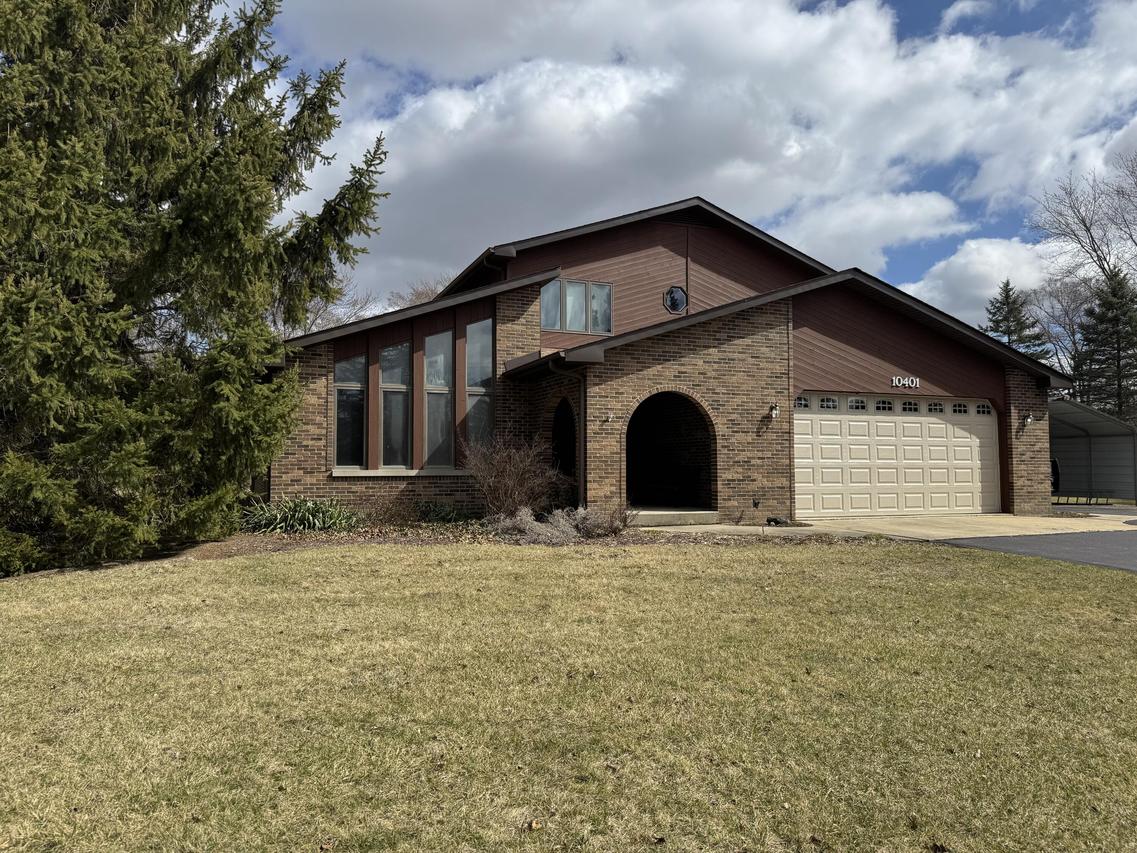 10401 256th Ave, Salem Lakes, WI 53179