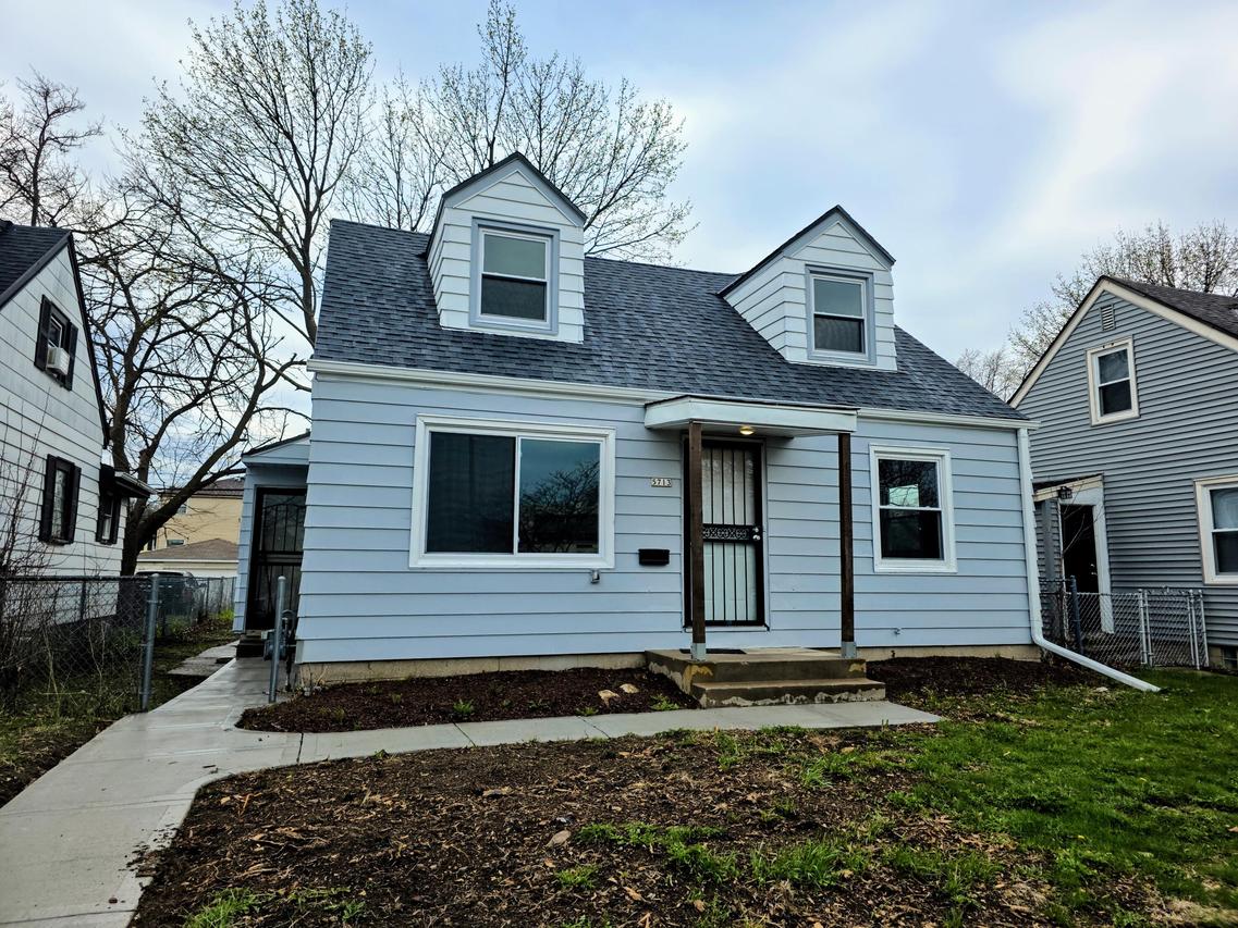 5713 N 67th St, Milwaukee, WI 53218