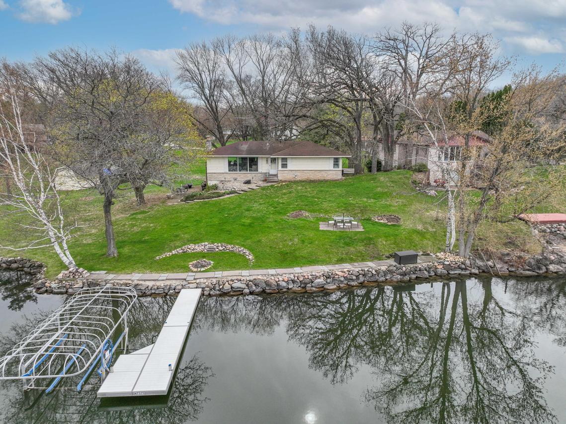 N7525 E Lakeshore Dr, Whitewater, WI 53190