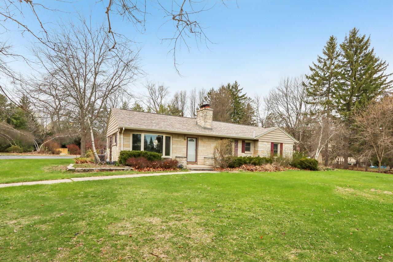 11311 N Wauwatosa Rd, Mequon, WI 53097