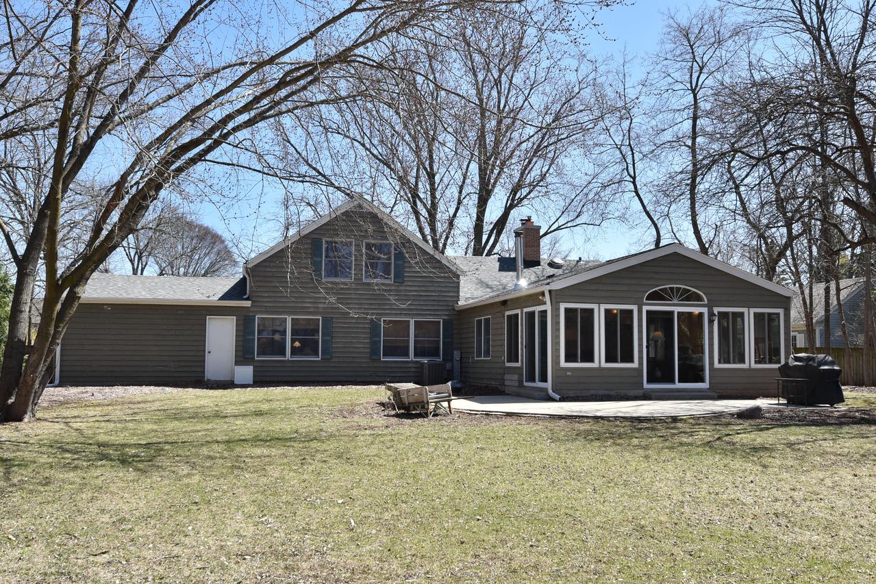 8119 N Poplar Dr, Fox Point, WI 53217